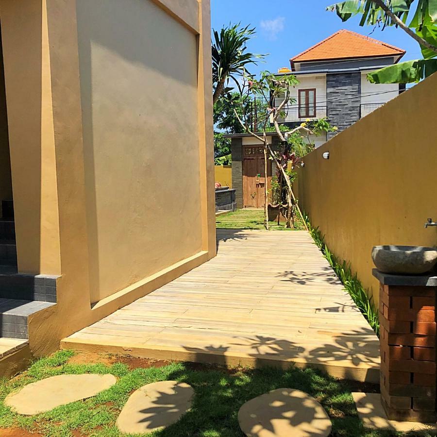 Bukawa Lodge Jimbaran Екстериор снимка