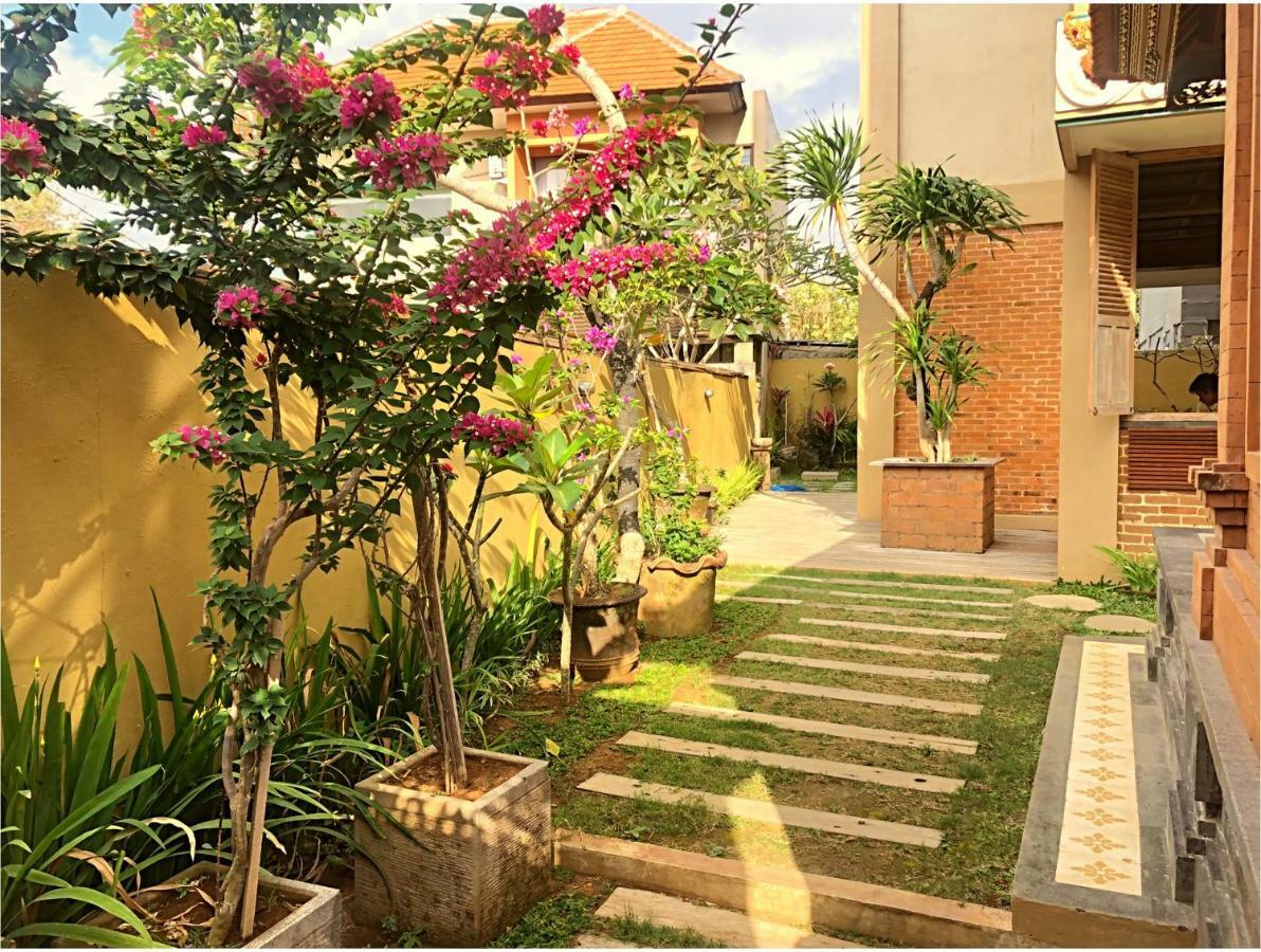 Bukawa Lodge Jimbaran Екстериор снимка