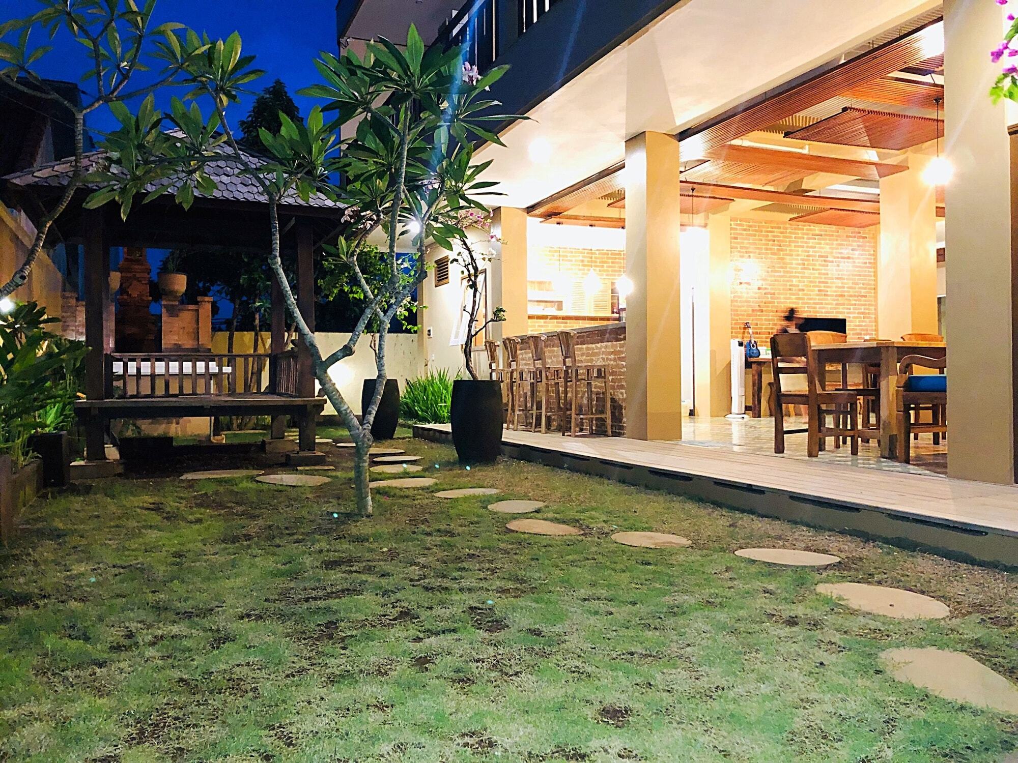 Bukawa Lodge Jimbaran Екстериор снимка